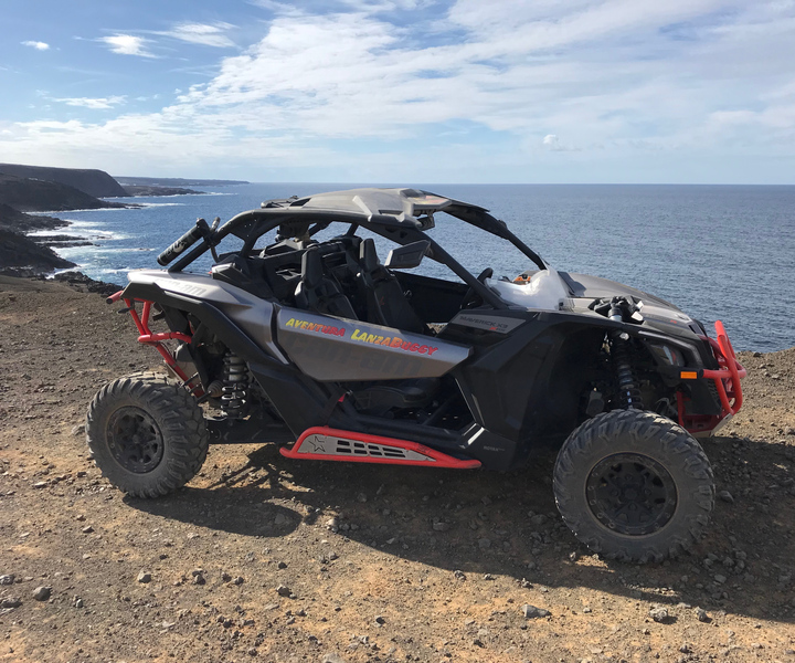 Lanzarote: tour in buggy Maverick di 3 ore