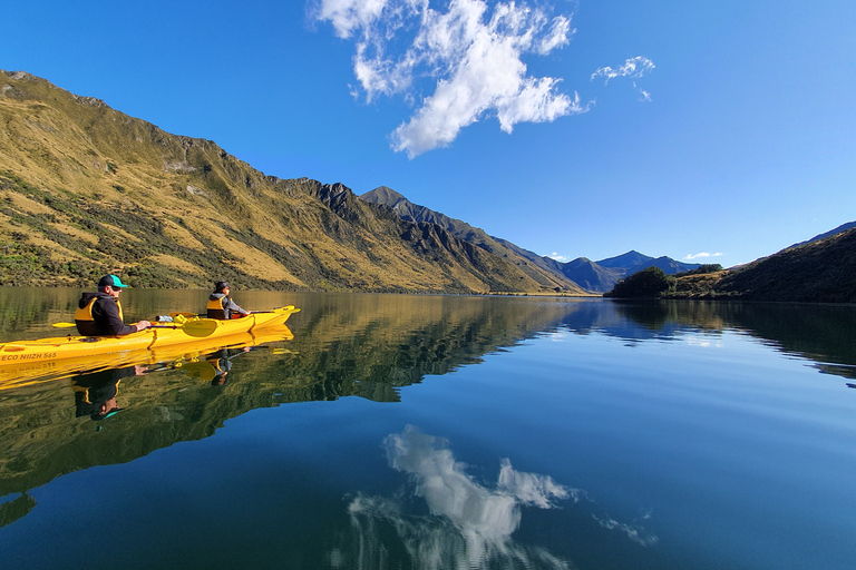 Queenstown: Experiencia en Kayak o SUP en el Lago MokeViaje en coche de Queenstown a Moke Lake