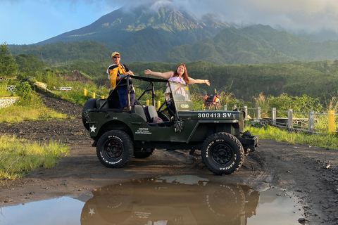 Besök med Jeep Merapi lava tour