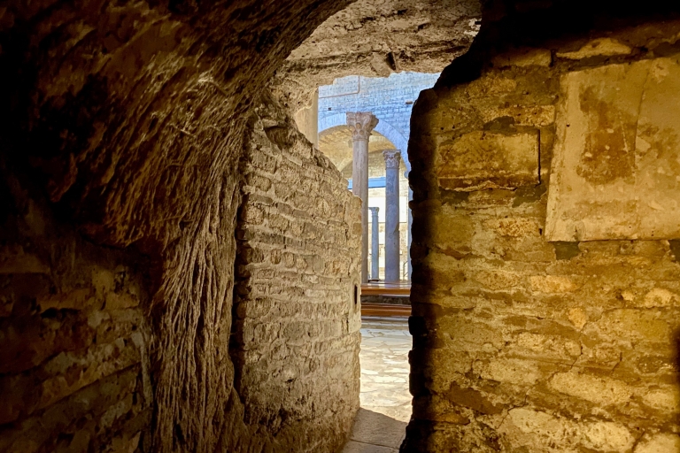Rome: visite semi-privée des catacombes et du métro de Saint-ClémentVisite privée en anglais