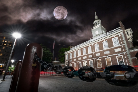 Filadelfia: piesza wycieczka z duchami po Starym MieścieWycieczka standardowa