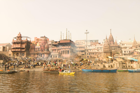 Manikarnika Ghat en Ganga Arti Tour