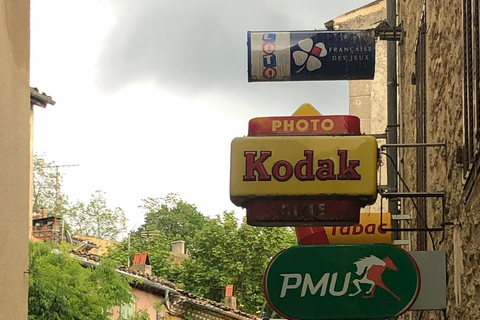 Provence Gourmet Market & Village Tour: Aix, Cucuron, & Lourmarin