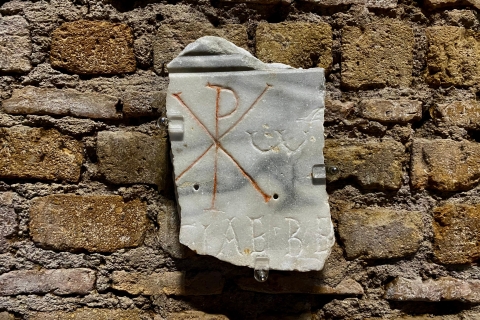 Rome: visite semi-privée des catacombes et du métro de Saint-ClémentVisite privée en anglais
