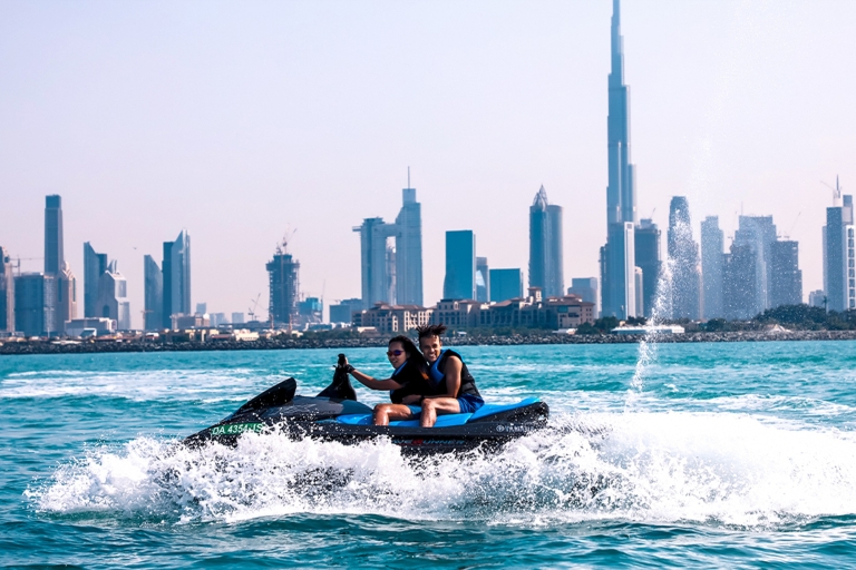 Dubái en moto de agua: Burj Al Arab, Burj Khalifa y AtlantisPaseo de 60 min y fotos con el Burj Khalifa y Burj Al Arab