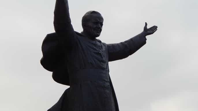 from krakow pope john paul ii full–day tour