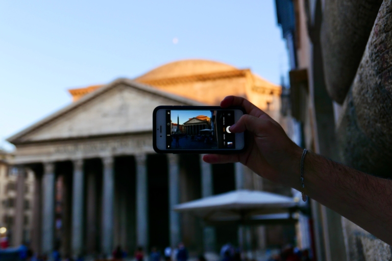 Rome: Tour met gids in Pantheon ExpressSemi-privérondleiding door Pantheon en pleinen (max. 8 deelnemers)