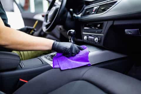 Nuremberg: Private Transfer to/from Nuremberg Airport (NUE)
