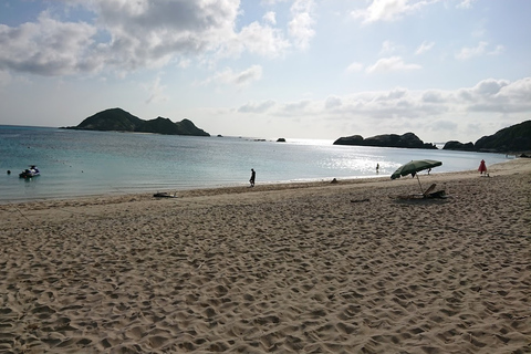 Naha : Excursion d'une journée sur l'île de Tokashiki avec déjeunerNaha : excursion d'une journée sur l'île de Tokashiki avec déjeuner