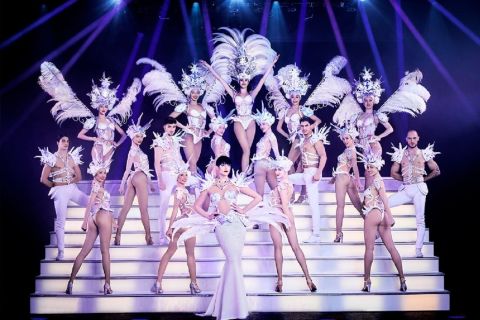 Paris: New Year's Eve Dinner and Cabaret Show