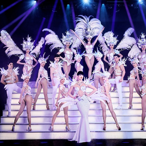 Paris: Silvester-Dinner & Kabarett-Show am 31.12.