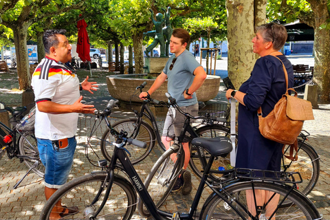 Düsseldorf: 3-Hour Guided Highlights Bike Tour Düsseldorf Highlights: 3-Hour Guided Bicycle Tour in a Mixed Group