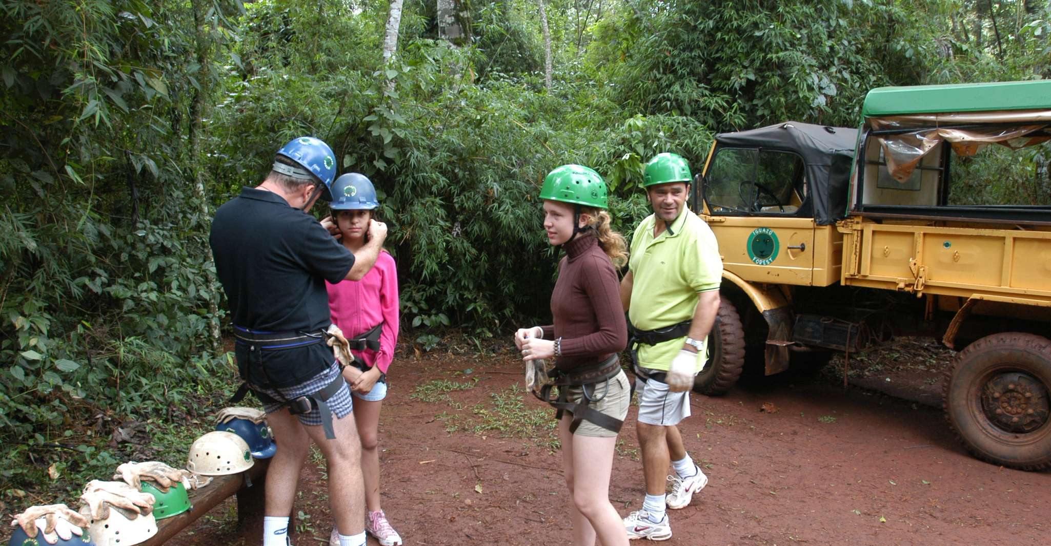 Une demi-journée d'aventure dans la forêt d'Iguazú - Hizvo