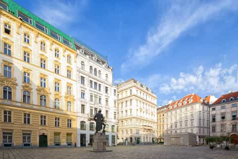 Jewish Quarter: Walking Tour