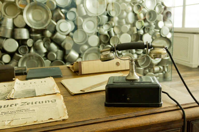 Cracovia: Tour della fabbrica di Schindler, del ghetto ebraico e della miniera di saleCracovia: tour della fabbrica di Schindler, del ghetto ebraico e della miniera di sale