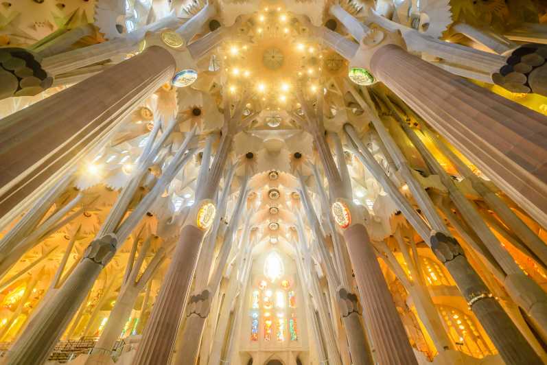 Barcelona: Sagrada Familia and Park Güell Tour | GetYourGuide