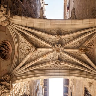 Barcelona: Gothic Quarter Walking Tour