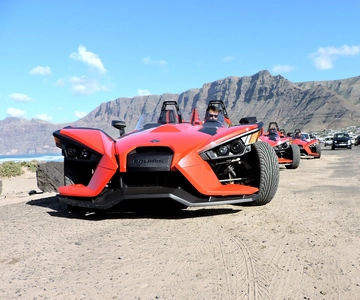 Lanzarote: 3-Hour Guided Polaris Slingshot Roadster Tour