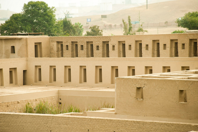 Excursion d'une demi-journée au complexe de Pachacamac, Chorrillos et Barranco