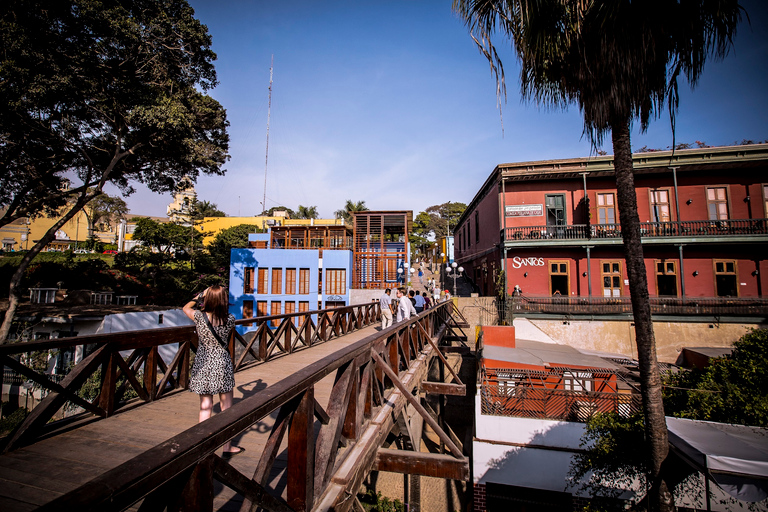 Excursión de medio día al Complejo de Pachacamac, Chorrillos y Barranco