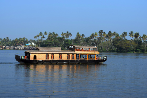 Au départ de Cochin : 04 Nuit/05 Jour Circuit au Kerala