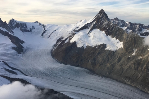Berno: Prywatny 75-minutowy lot helikopterem Matterhorn