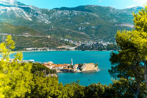 Von Albanien aus: Tagestour durch Montenegro Budva, Kotor & S.Stefan