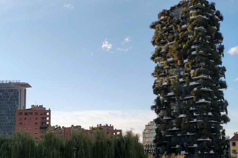 Milan&#039;s Modern Architecture: 3-Hour Bike Tour