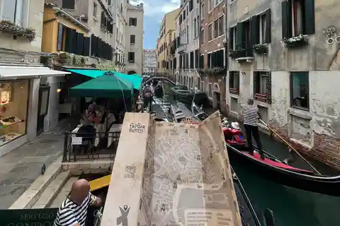 Venice City Escape: "På jagt efter L'Omo dal Capelon"