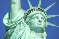 Ciudad de Nueva York, Estatua de la Libertad y la Isla Ellis con ferry - Housity