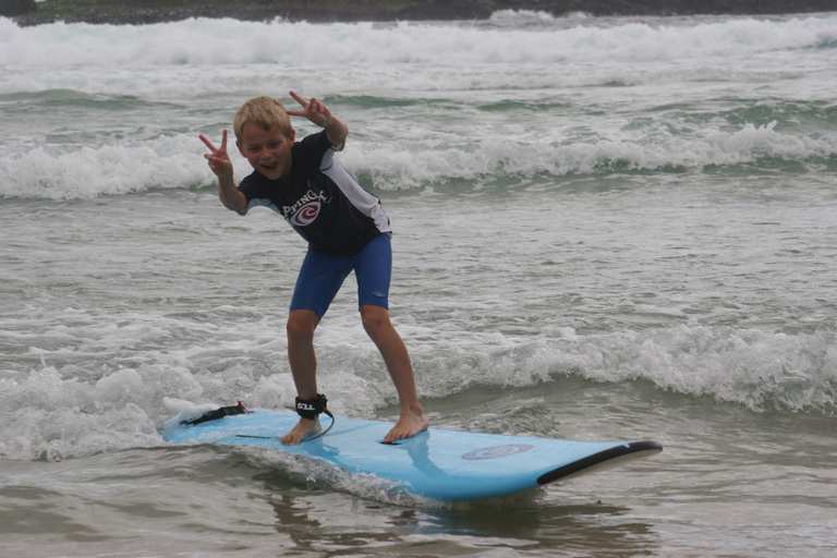 Gold Coast: Learn to Surf Experience with Lunch & Activities