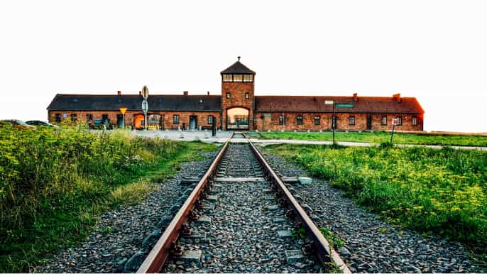 auschwitzbirkenau and schindlers factory tour from krakow