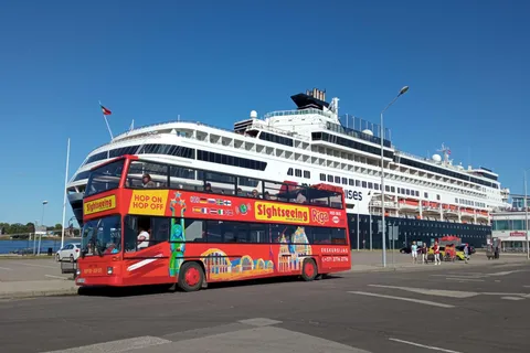 Riga Sightseeing : Bus à arrêts à arrêts multiples multiples "Grand Tour".