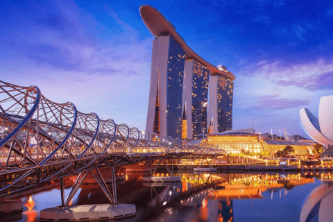 Tour noturno de assinatura: Passeio pela Marina com provas de comidaJunta-te ao grupo