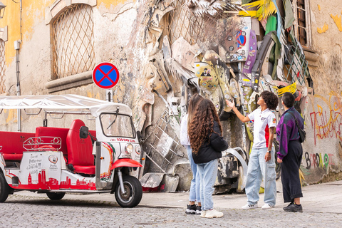 Oporto: Visitas en Tuk tuk con cata de vinosOporto: Excursiones en Tuktuk 2h