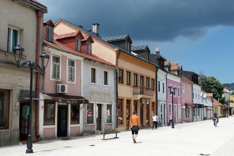 Wspaniała wycieczka po Czarnogórze Kotor i Stare Miasta BudvyPodgorica: Wycieczka po Starym Mieście w Kotorze i Budvie