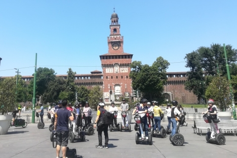 Tour privé en Segway de 2 heures à Milan : Histoire et NavigliBalade en Segway dans Milan : histoire et Navigli