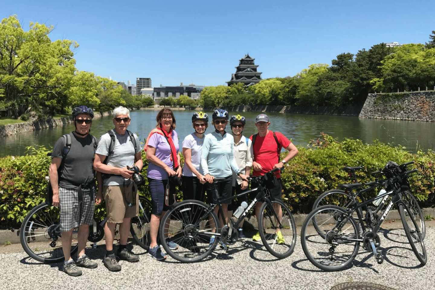 Hiroshima: Best of Hiroshima Guided Bike Tour