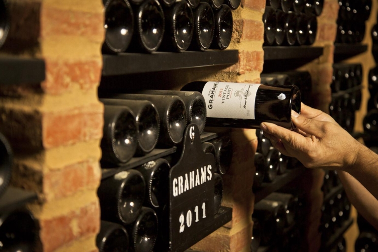 Porto: Graham's Port Lodge rondleiding en wijnproeverijSuper Premium-proeverij met rondleiding in het Spaans