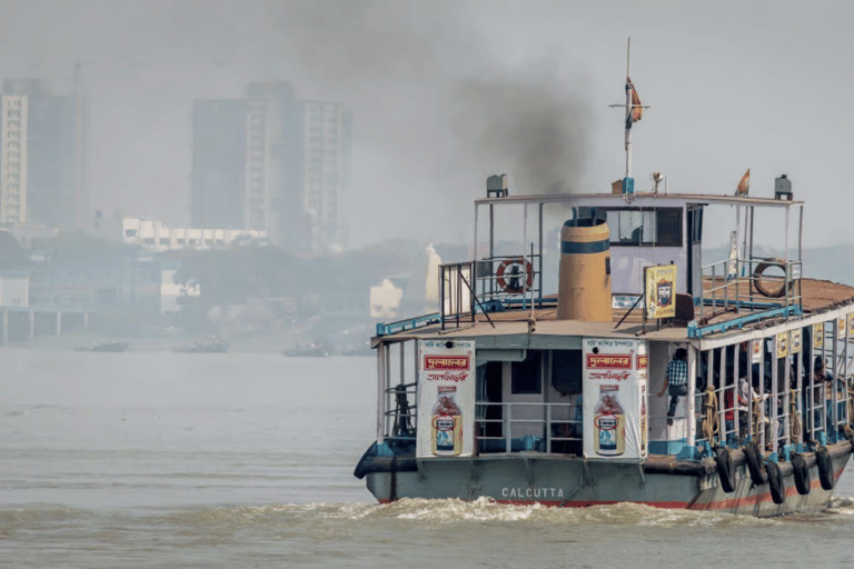 Kolkata: Full-Day City Tour with Boat Ride and Ganga Arti