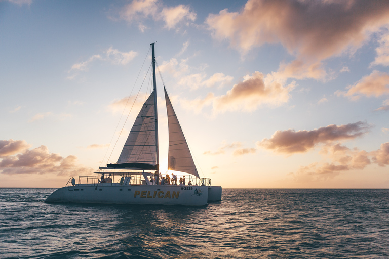 Croisière de 2 heures au coucher du soleil avec open bar et collations