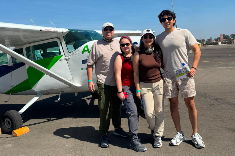 From Ica or Huacachina: Nazca, complete experience, flight and vantage points