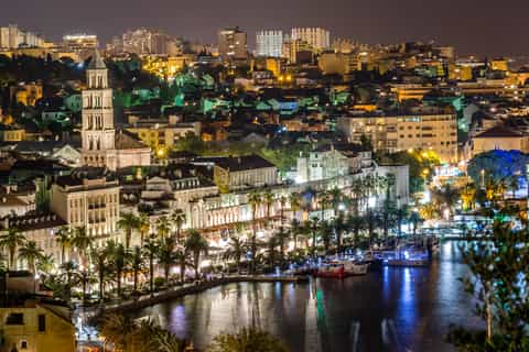 Split: 4-Hour History Buff Guided Walking Tour