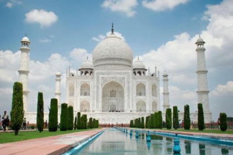 Agra: Taj Mahal Sunrise Tour com guia de turismoReserva somente para o guia de turismo