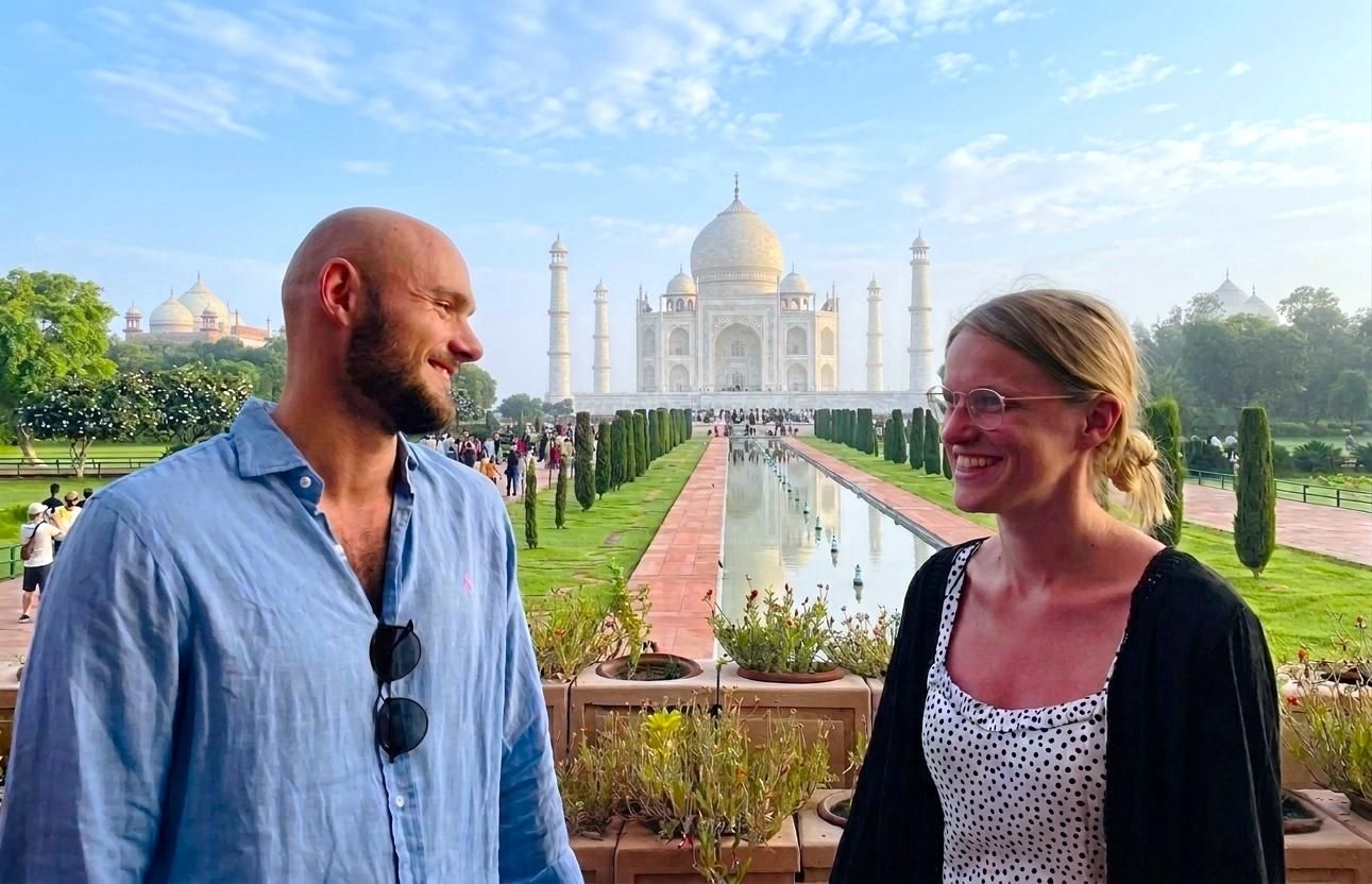 Ab Delhi: Private Tour zum Taj Mahal und nach Agra im Privatwagen mit 5-Sterne-Mittagessen