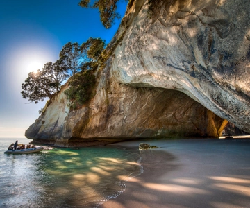 Auckland: Cathedral Cove, Hot Water Beach & Coromandel Tour