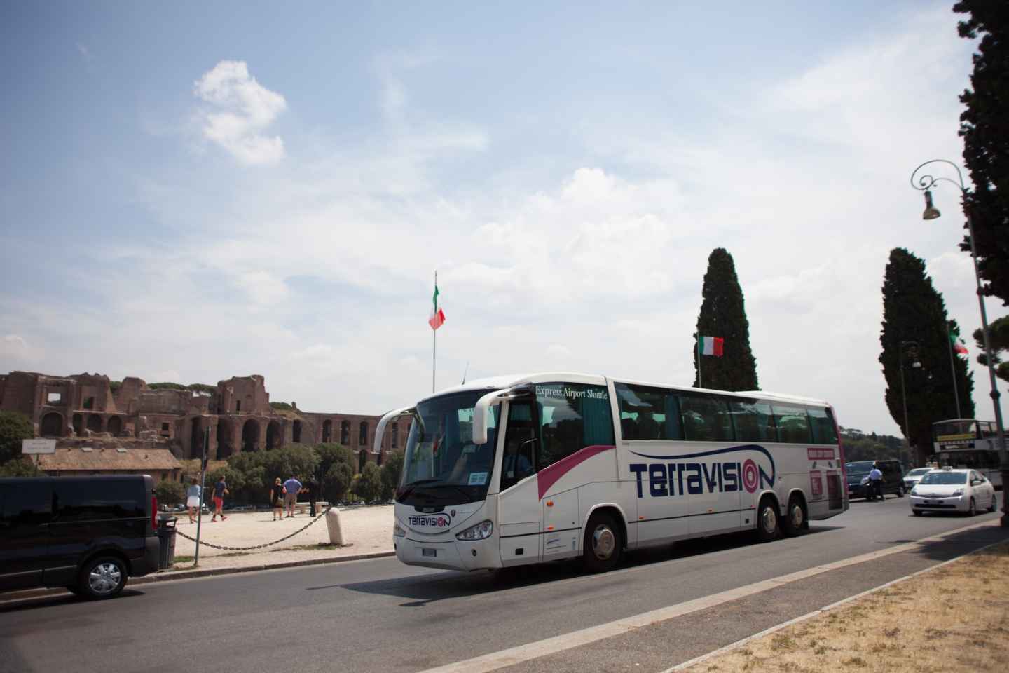 Transfer zwischen Flughafen Fiumicino und Roma Termini