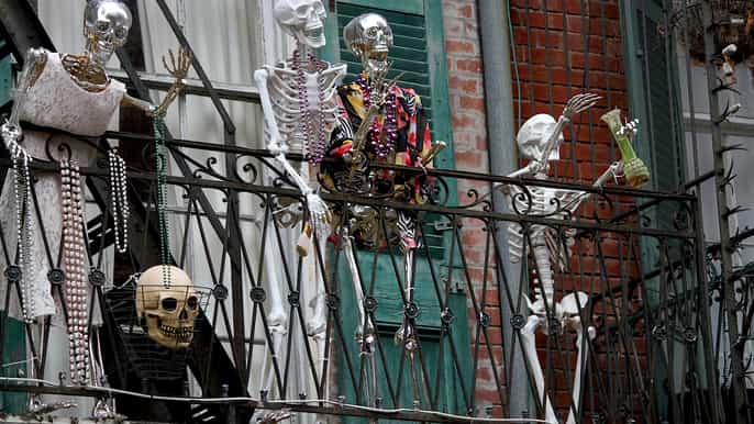 nueva orleans haunted pub crawl