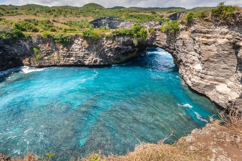 Bali: tour privato di Nusa Penida con snorkeling, tutto inclusoTour misto di Nusa Penida con servizio di pick up nell'area di Bali