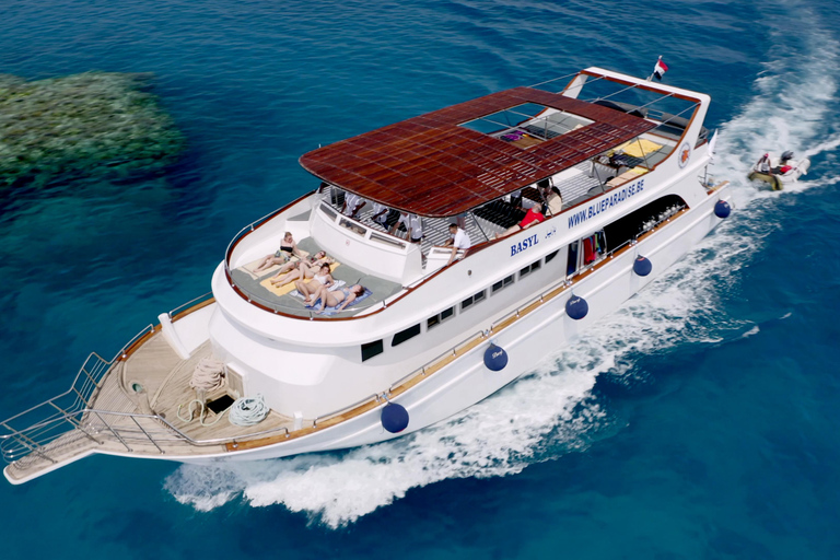 Hurghada: Luxury Red Sea Cruise with Snorkel, Dive & Buffet Snorkeling with Lunch & Transfers